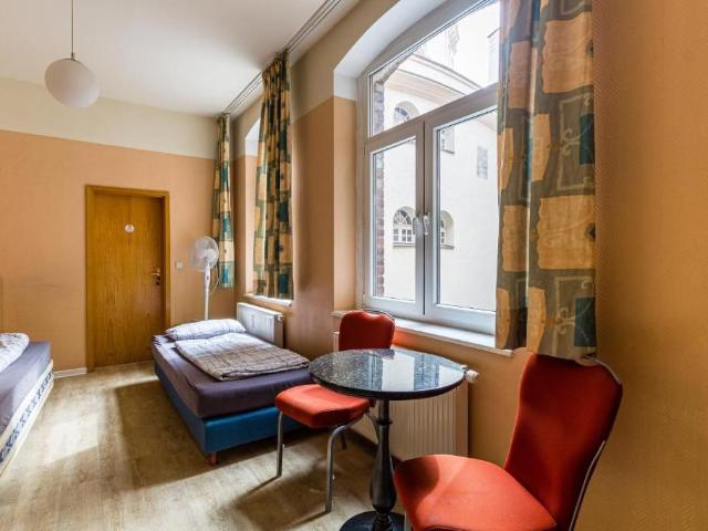 Gemütliches Apartment mit 3 Einzelbetten – zentrumsnah & voll ausgestattet
