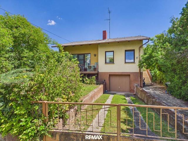 Charmantes Einfamilienhaus in Frauenkirchen, 3 Zimmer, sanierungsbedürftig, 199.000 €