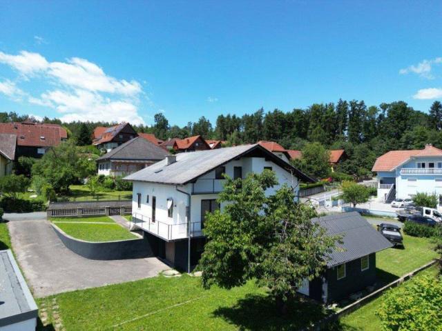 Gemütliches Einfamilienhaus in sonniger Thermenregion und Ruhelage mit traumhaftem Ausblick und großem Gartenhaus