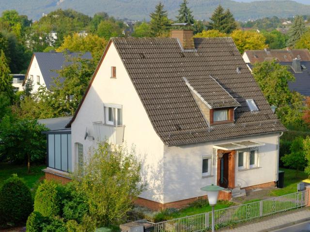 Gemütliches, Einfamilienhaus max 3 Pers. mit großem Garten, NUR ZU VERMIETEN!