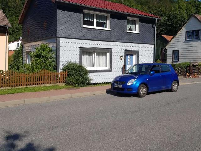 Gemütliches Einfamilienhaus mit Garage und Wintergarten