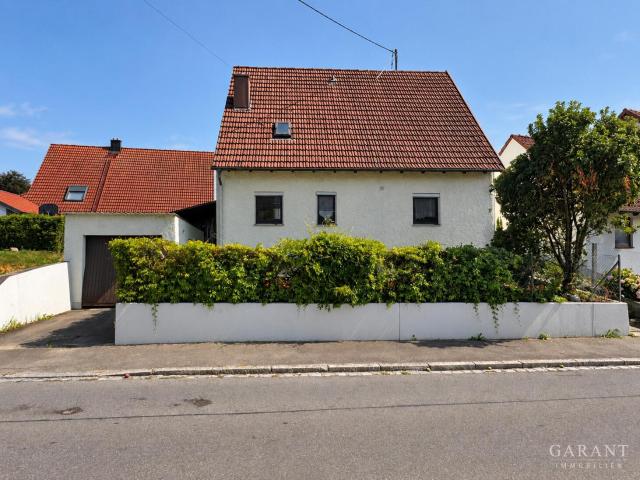Gemütliches Einfamilienhaus mit Garten, Garage und Gestaltungspotenzial in Horgau Auerbach