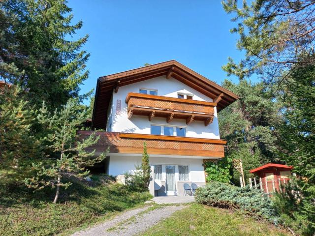 Gemütliches, eingerichtetes Ferienhaus inmitten der Tiroler Bergwelt direkt im Freizeitgebiet Hochimst