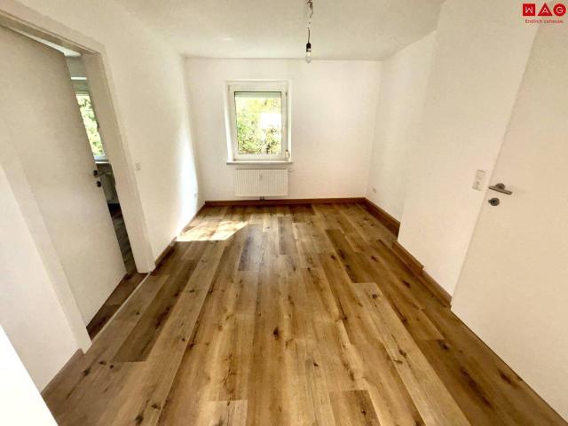 Gemütliches Familiendomizil nach hochwertiger Sanierung ab sofort bezugsbereit: 4 Zimmer Wohnung mit individuellem Gestaltungspotenzial und modernem Ambiente im grünen Steyr Münichholz!