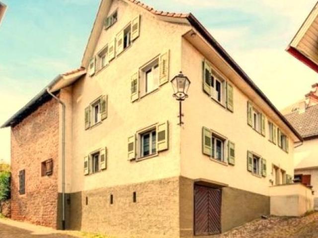 Gemütliches Familienhaus mit Gartenidylle und separater Ferienwohnung in der Altstadt von Ettenheim