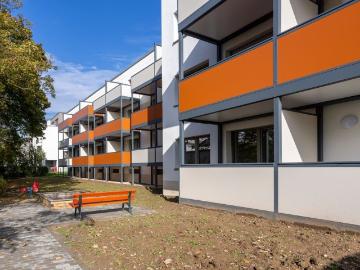 Unterliederbach - Keller, Balkon, Ausgestattete Küche