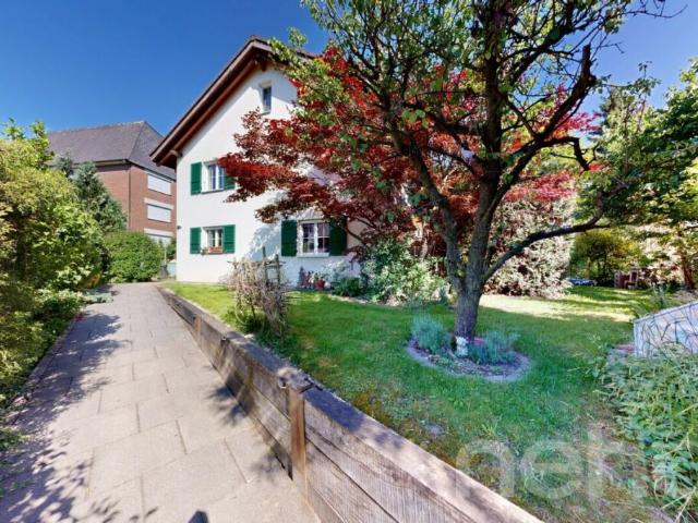 Gemütliches Reiheneckhaus mit Schwedenofen und Pergola