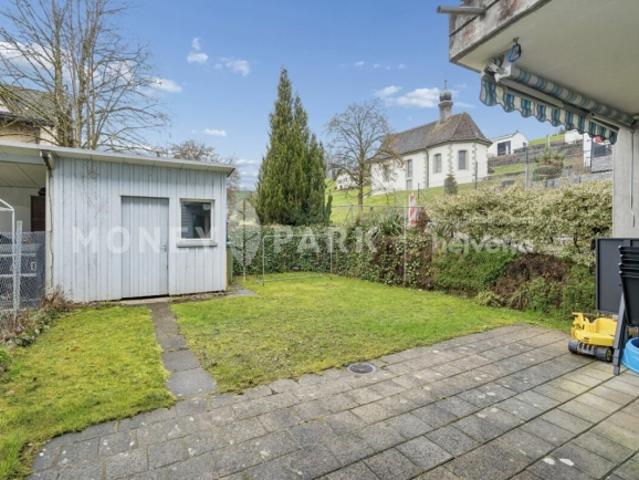 Gemütlicher 4.5 Zimmer Hausteil mit eigenem Garten