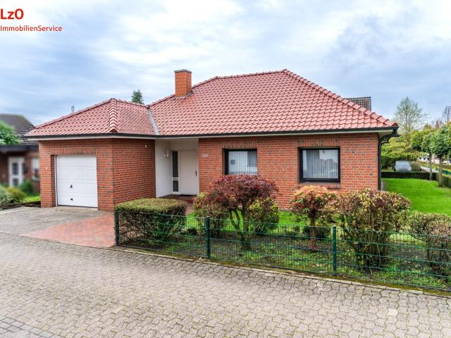 Gemütlicher Bungalow mit großzügigem Raumangebot und geschütztem Garten in zentrumsnaher Lage