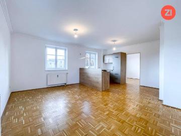 Gemütlicher Rückzugsort im ehemaligen Bauernhof 2,5 Zimmer Wohnung mit Garten in Neuhofen