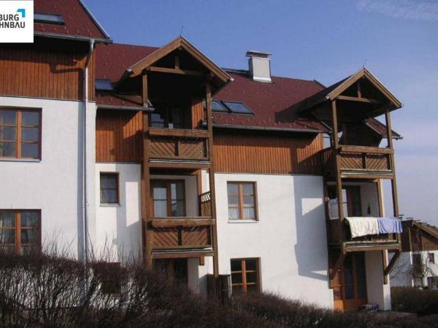 GEMÜTLICHKEIT IN KÖSTENDORF! Geförderte 3 Zimmer Dachgeschoßwohnung mit Balkon! Hohe Wohnbeihilfe möglich