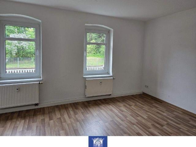 GemÃ¼tliche Wohnung mit groÃer KÃ¼che sowie Tageslichtbad mit Wanne!