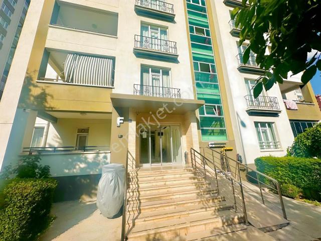 Gemak Sitesinde Geniş Ve Ferah 3+1 Satılık