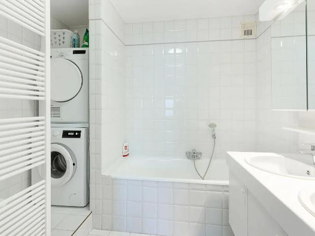 Gemeubeld 2 slaapkamerappartement met 2 terrassen in de Lippenslaan