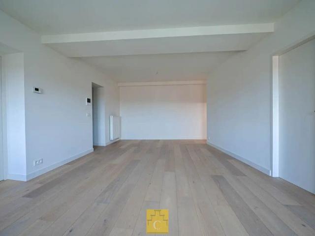 Gemeubeld appartement in stijlvol herenhuis, rustig gelegen nabij een rei