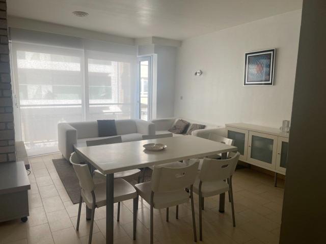 Gemeubeld appartement met 2 slaapkamers