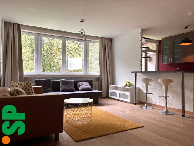 Gemeubeld duplex appartement op een rustige ligging nabij de Europese school