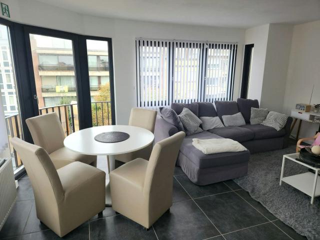 Gemeubeld hoekfappartement Blankenberge