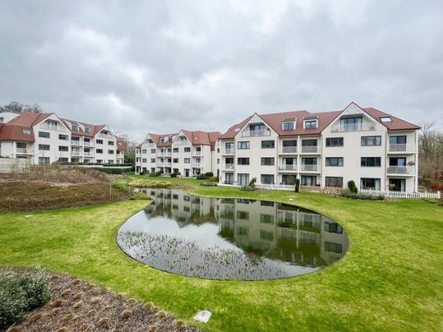 Gemeubeld nieuwbouwappartement met groen uitzicht