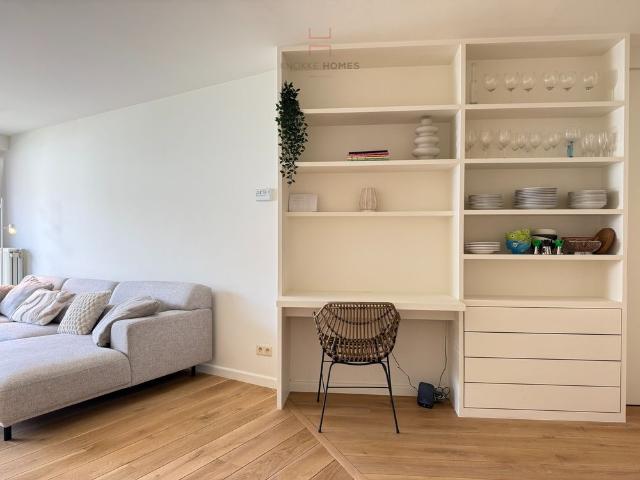 Gemeubeld twee slaapkamerappartement met zonnig terras