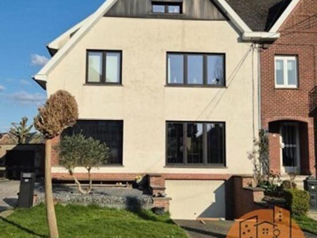 Gemeubelde woning HOB met garage en tuin