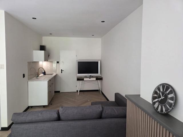 Gemeubileerde instapklare studio SHORT RENT R'dam