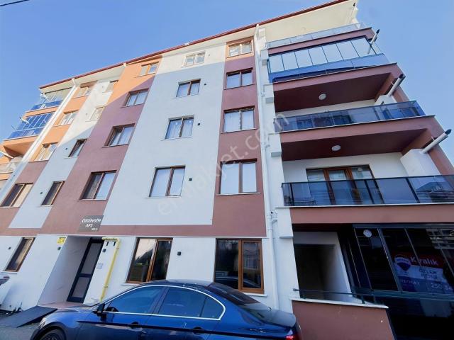 Gemilerçekeği Mahallesinde Yeni, Kiralık 2+1 Daire!