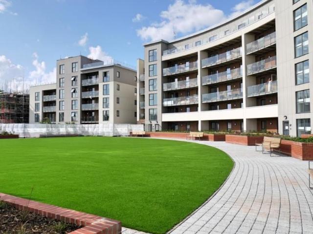 Gemini Park, Manor Way, Borehamwood WD6, 2 bed flat to rent, £1,900 pcm | PrimeLocation