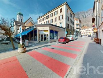 Gemischt genutzte Investitionsimmobilie im Herzen von Saint Imier Hohe Rentabilität