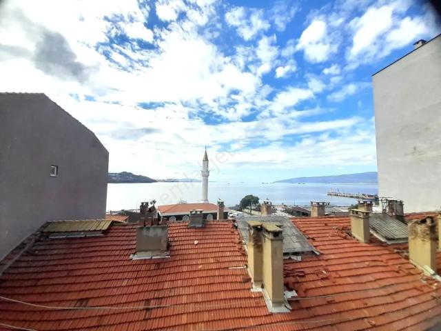 Gemlik Gazhane Cd'nde 2+1 Deniz Manz.kısmi Esyalı Satılık Daire
