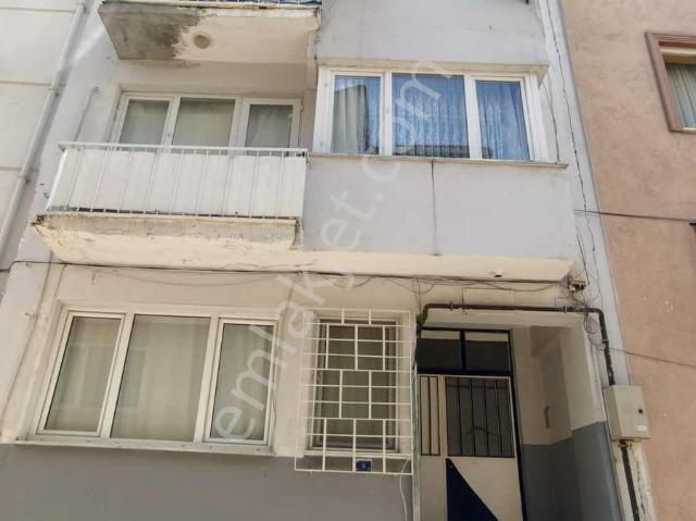 Gemlik Kayhanda Yenilenmiş 2+1 Ara Kat