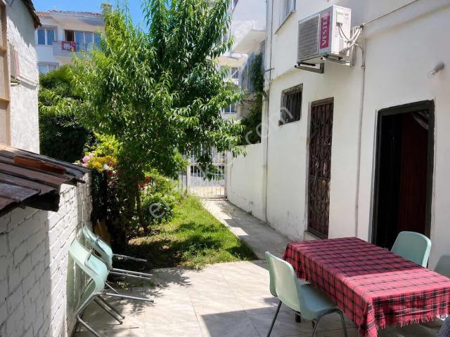 Gemlik Küçükkumla'da Garajdan Çevirme Bahçe Katı 1+1