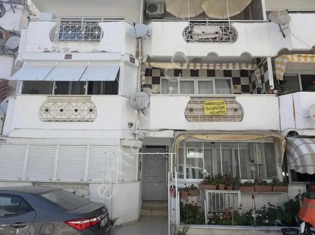 Gemlik Kumlada Deniz Manzaralı Denize 50 Metre Ferah 2+1 Satılık