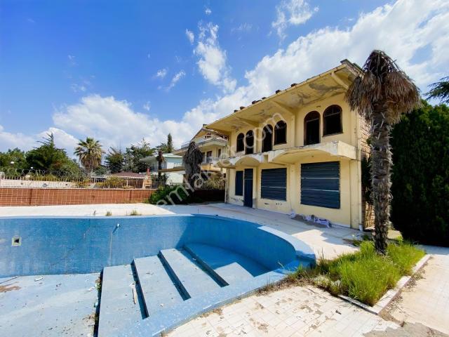 Gemlik Kurşunlu'da Denize Sıfır Villa Ve Arsası