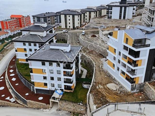 Gemlik Manastır'da Havuzlu Sitede Satılık Bahçe Katı 3+1