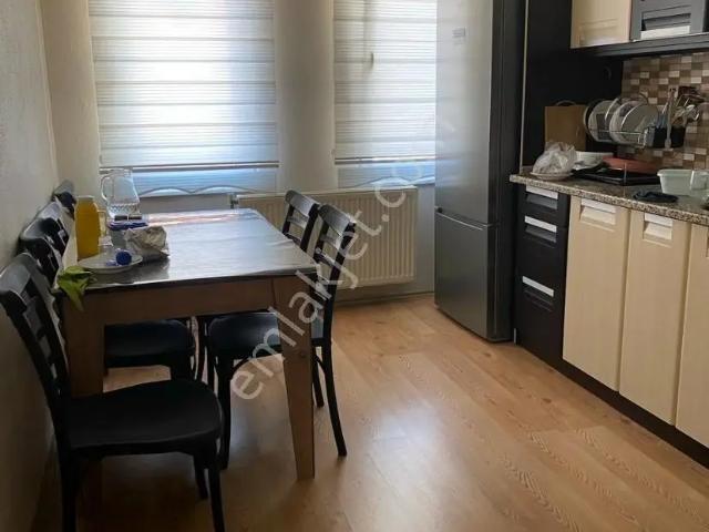 Gemlik Merkezde Bakımlı 2+1 Daire, Geniş Balkonlu