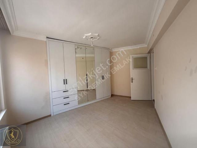 Gemlik Merkezde Bakımlı 2+1, Kısmi Deniz Manzaralı Daire