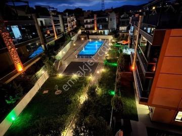 Gemlik Umurbey De Havuzlu Sitede 4+1 Satılık Dubleks