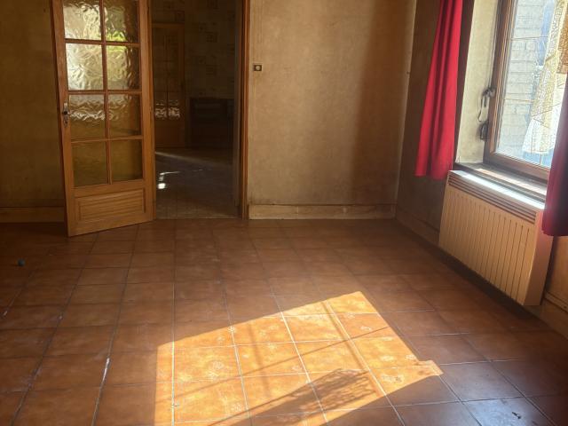 Gémonville, maison de village à rénover