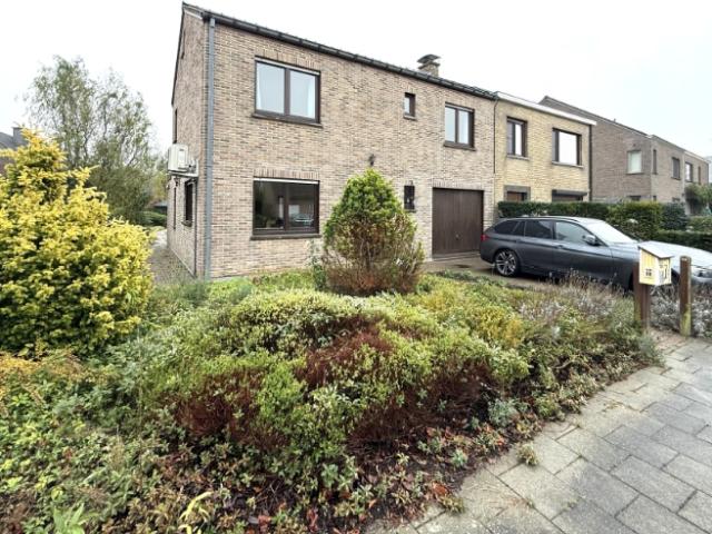 Gent Instapklare halfopen woning met tuin nabij Sint Pietersstation