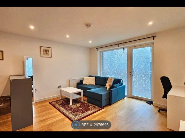Genteel House, Southall UB1, 1 bed flat to rent, £1,625 pcm | PrimeLocation