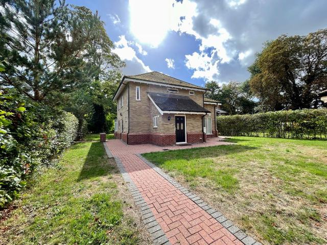 Gentle Rise, Lakenheath, Brandon IP27, 4 bed detached house to rent, £2,500 pcm | PrimeLocation