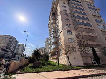 ▄gençaslan▄ege Mah.natoyolu Cadde Yakını Ara Kat Satılık 3+1