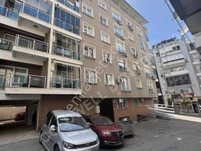 Genç Binada, Asansörlü, Teraslı, Deniz Manzaralı Daire