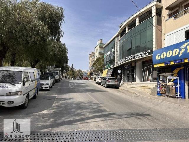 Genç Binada Satılık 3+1 Daire, 105m², Kiracılı Fırsat!