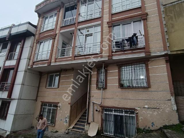 Genç Binada 2+1 Yüksek Giriş Adliye Okullar Yürüme Mesafesinde
