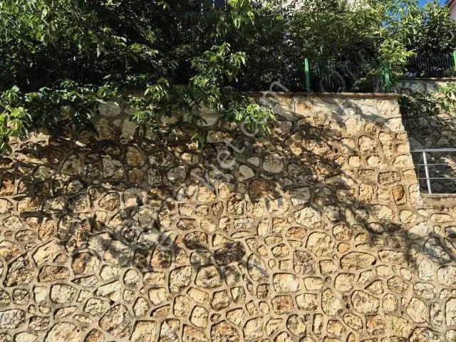 Genç Emlak'tan Soğucak'ta Satılık 2 Katlı Müstakil Ev