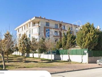Genç Osman Cd. Yakını Akşemsettinde 3+1 Y. Giriş Bakımlı Daire
