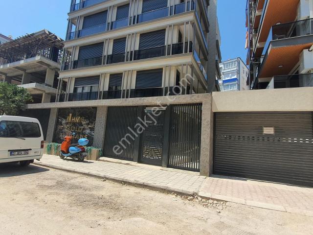 Gençlik Mah. Merkezi Konum Yola Cephe G/d/k Geniş 1+1 Daire