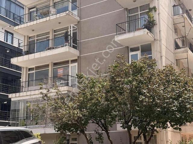 Gençlik Caddesi Yakınında Kiralık Bakımlı 3+1 Daire